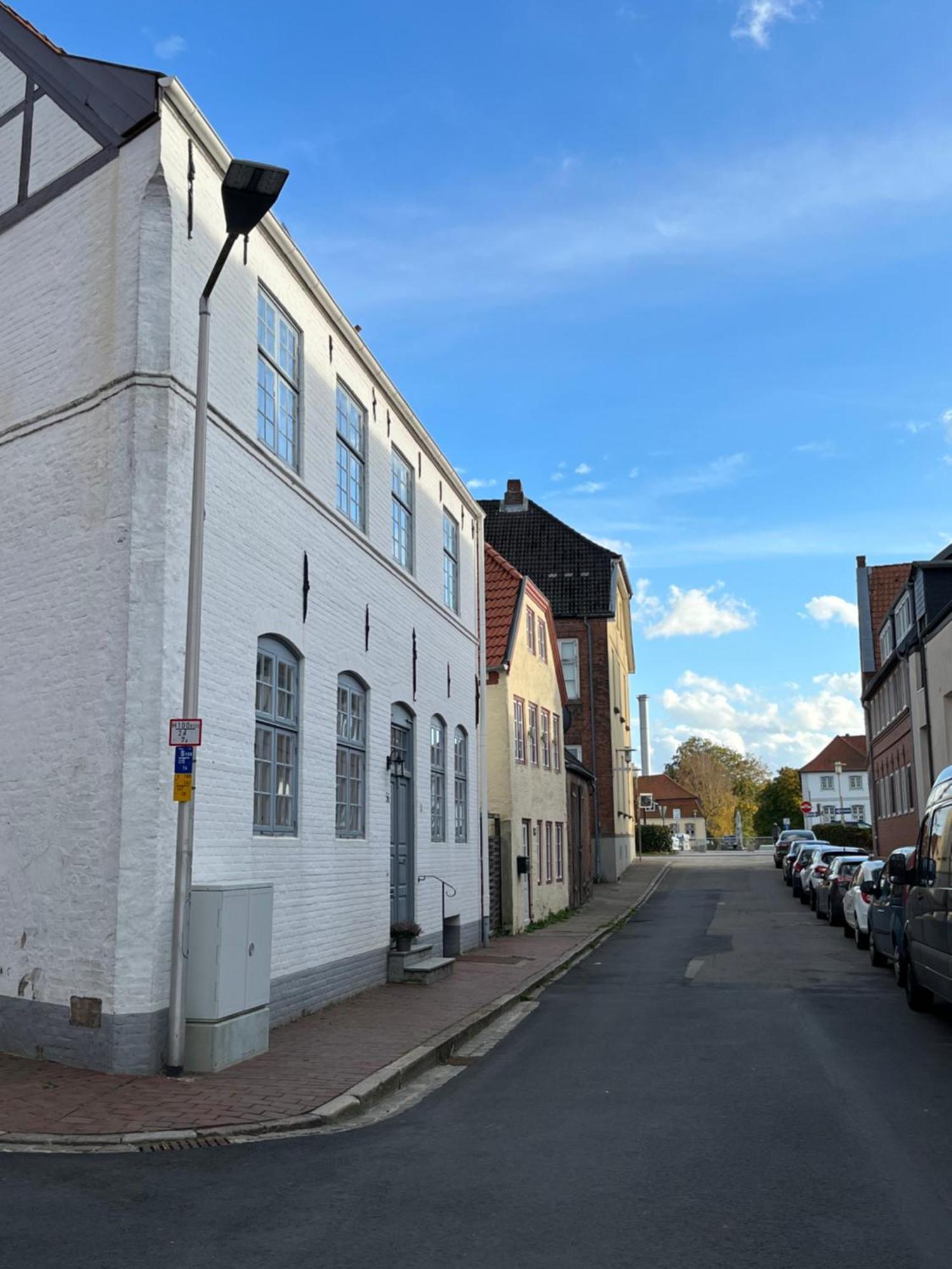 Lykkefund - Ferienwohnungen In Hafennaehe Glückstadt Eksteriør bilde